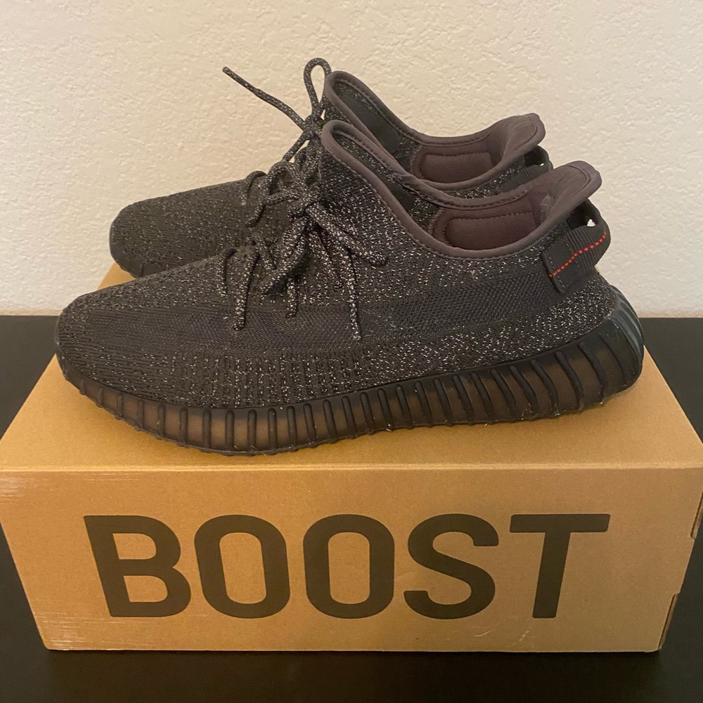 Yeezy 350 V2